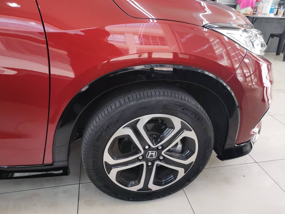 Honda HR-V 1.8L E