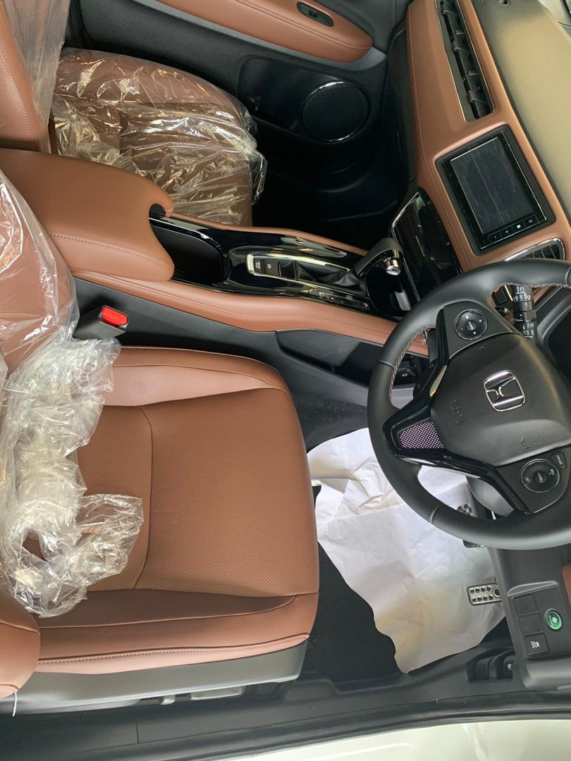 Honda HR-V 1.8L E