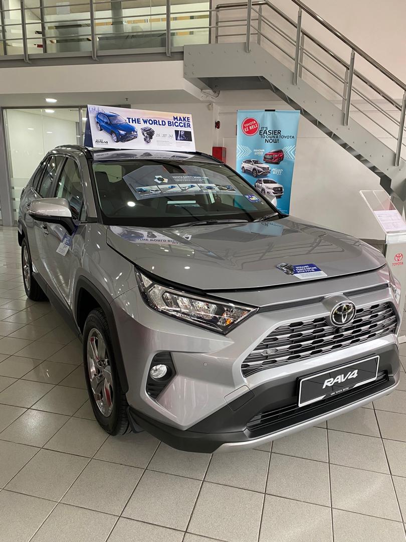 Toyota RAV4 2.0L (AT)