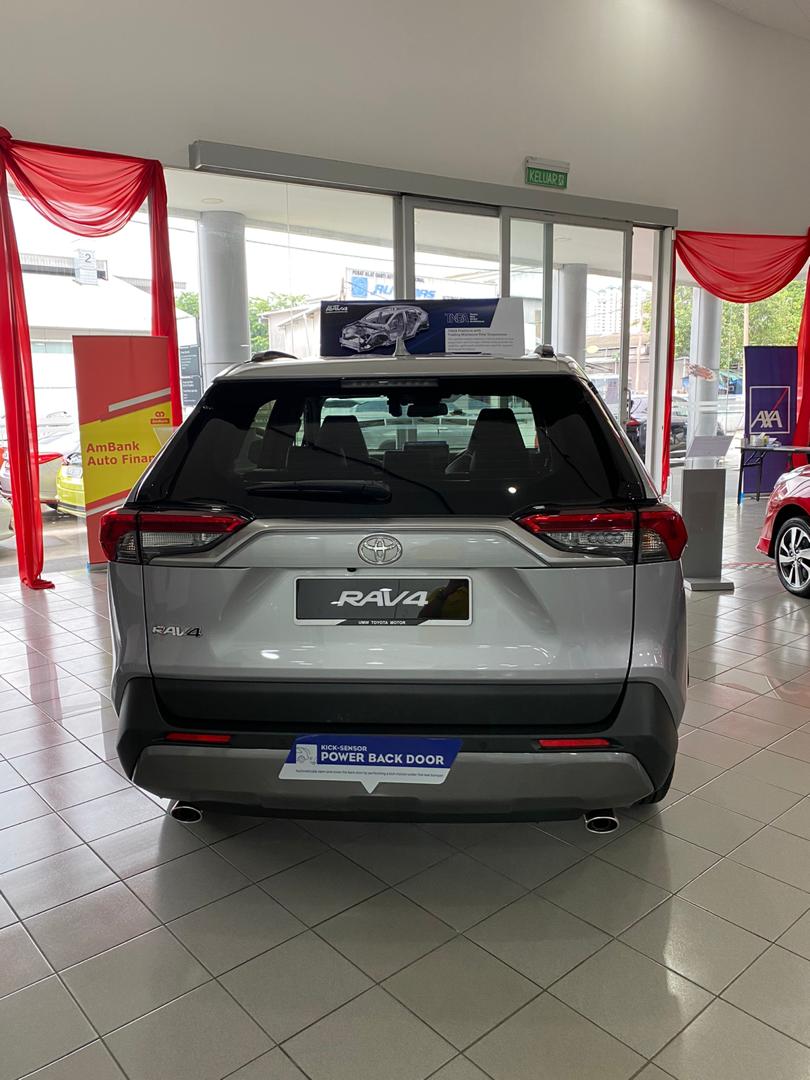 Toyota RAV4 2.0L (AT)