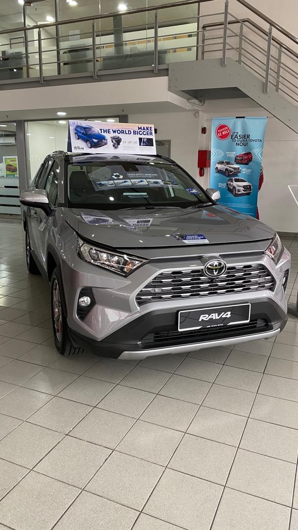 Toyota RAV4 2.0L (AT)