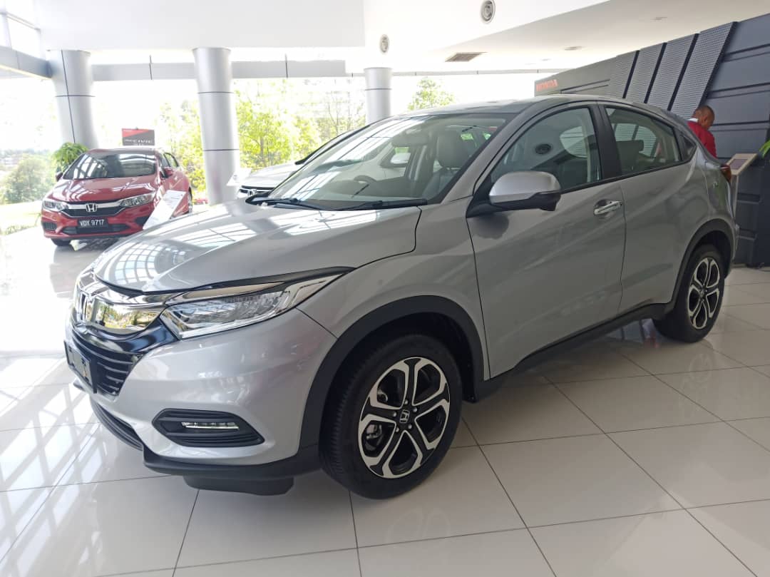Honda HR-V 1.8L E