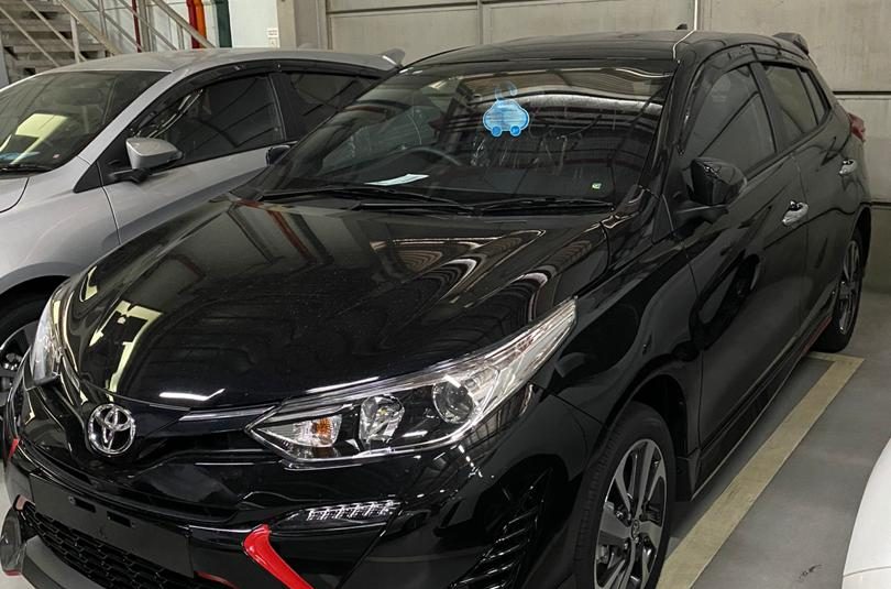 Toyota Yaris 1.5J (AT)