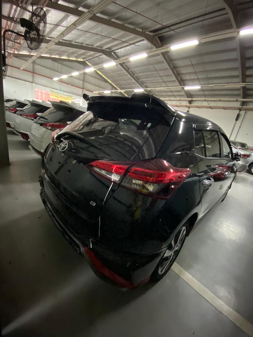 Toyota Yaris 1.5J (AT)