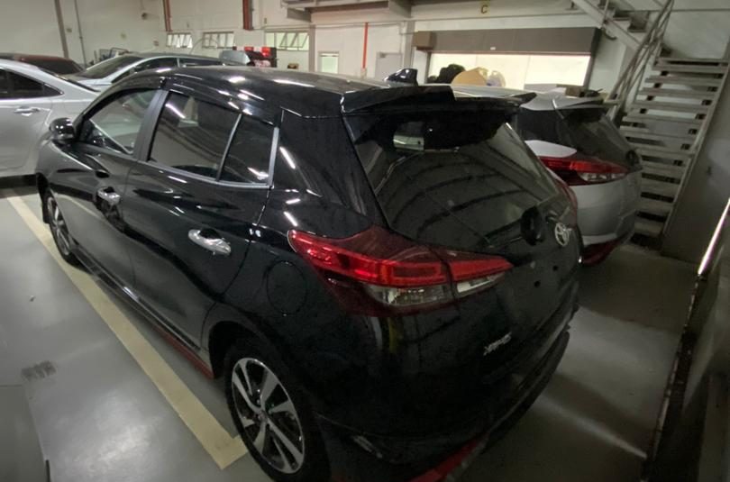 Toyota Yaris 1.5J (AT)
