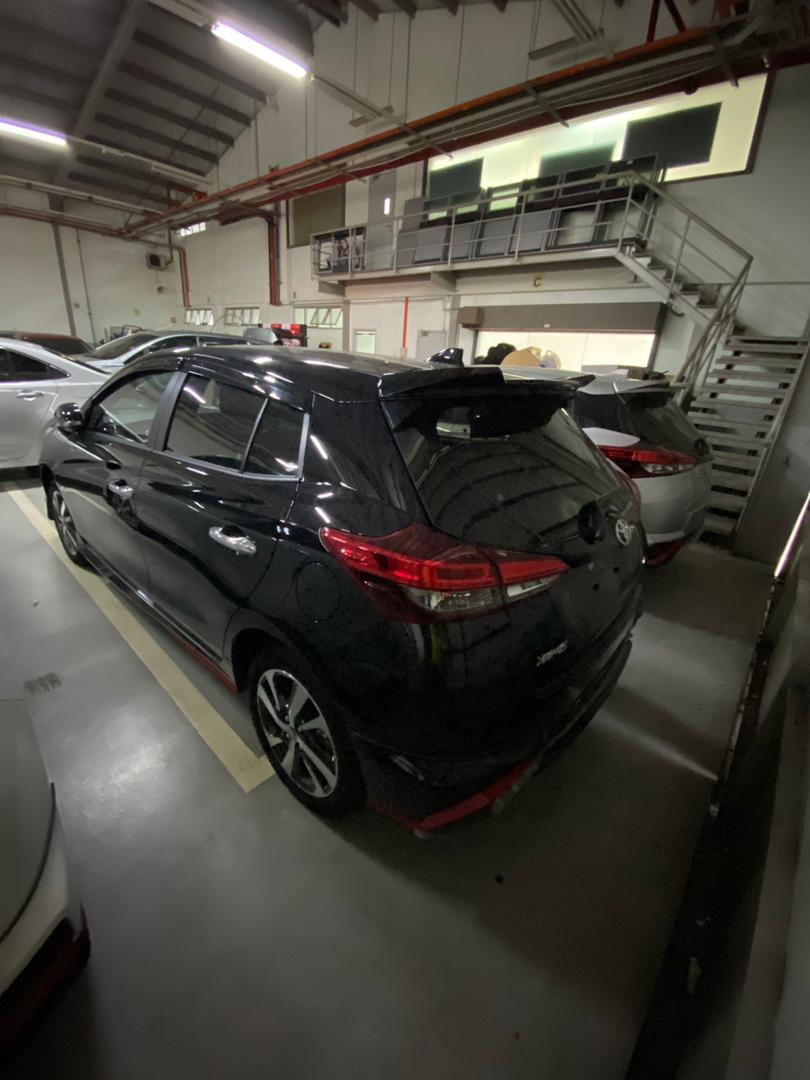 Toyota Yaris 1.5J (AT)