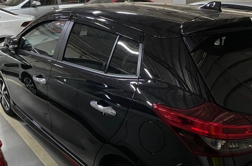Toyota Yaris 1.5J (AT)
