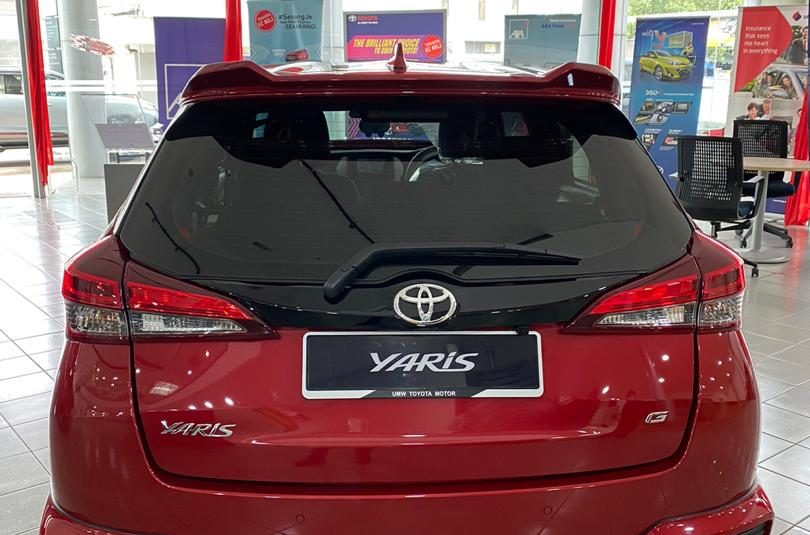 Toyota Yaris 1.5J (AT)