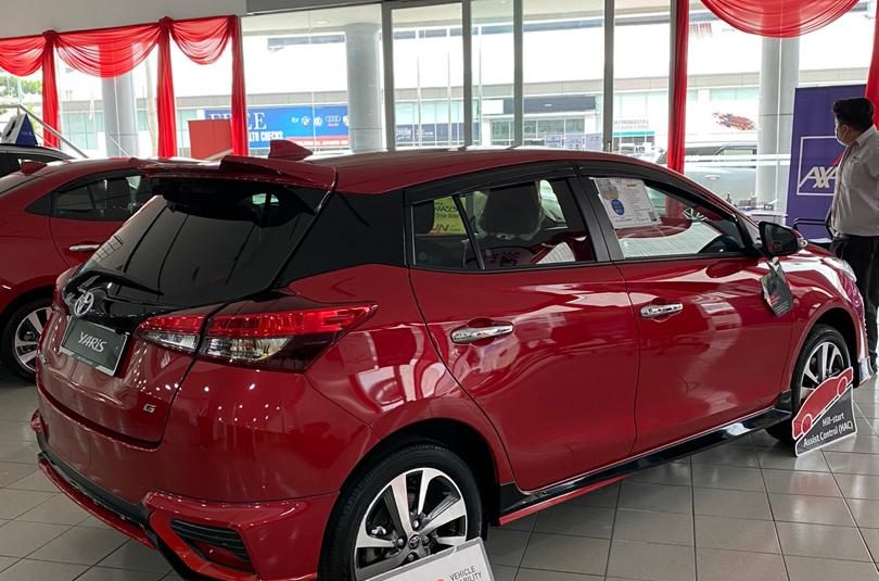 Toyota Yaris 1.5J (AT)