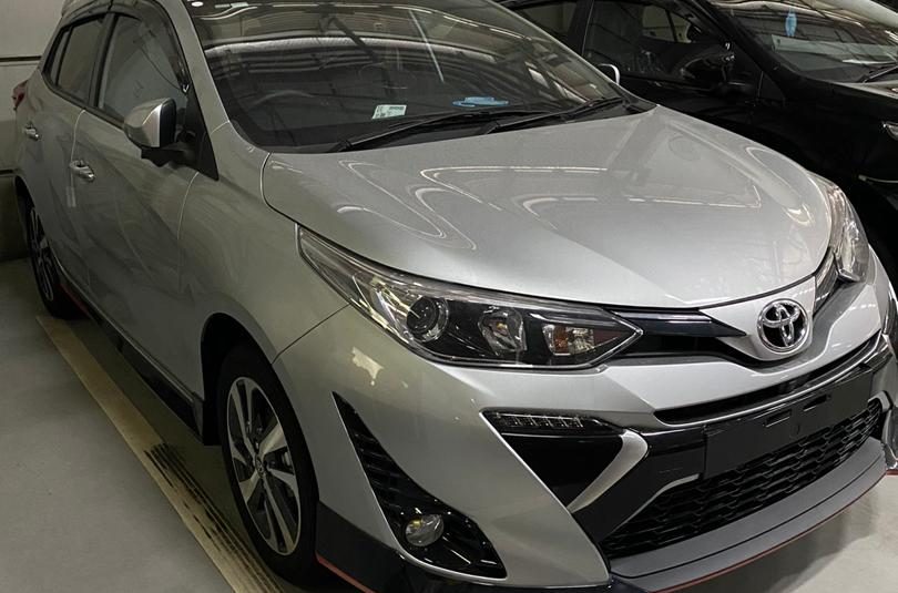 Toyota Yaris 1.5J (AT)