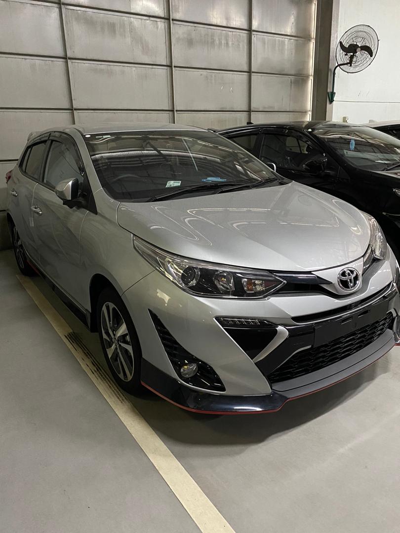 Toyota Yaris 1.5J (AT)