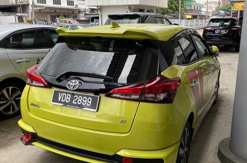 Toyota Yaris 1.5J (AT)