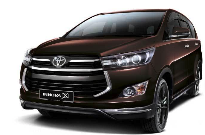 Toyota Innova 2.0E (AT)