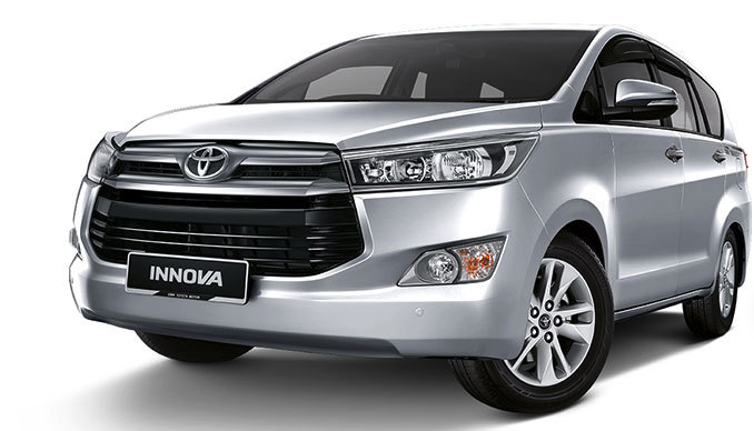 Toyota Innova 2.0E (AT)