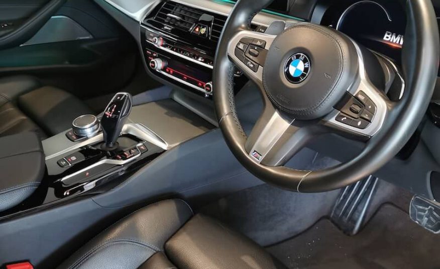 2020 BMW 530i M SPORT